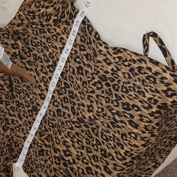 Tomorrow’s Mother leopard print top size medium - Picture 9 of 10